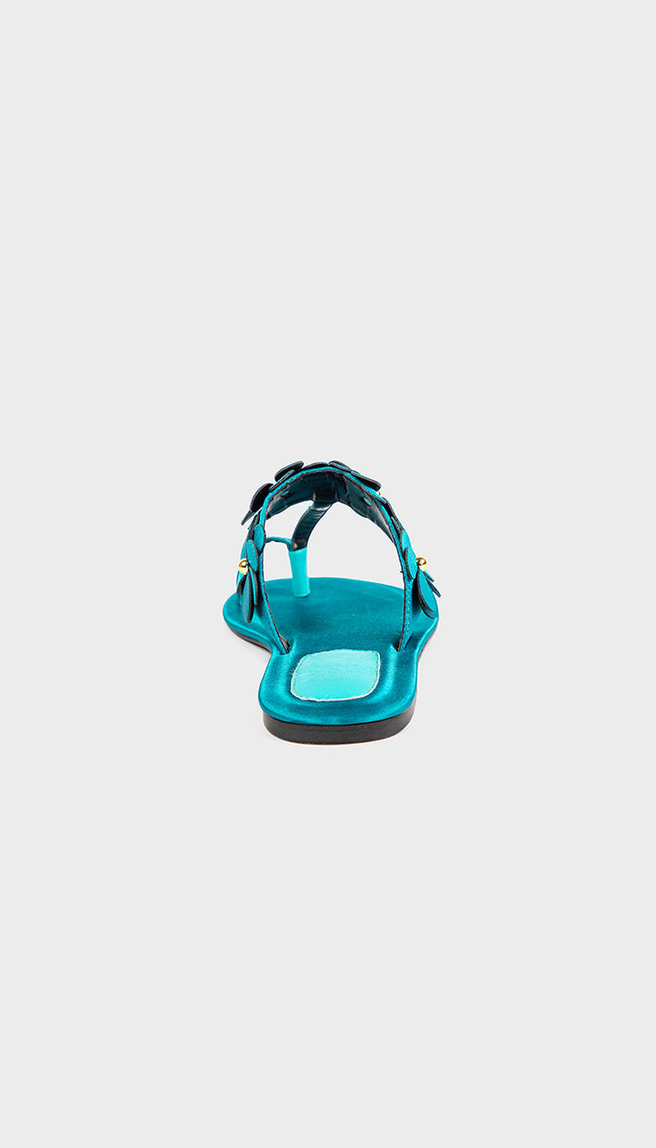 Zarr Flat Sandal All The Things