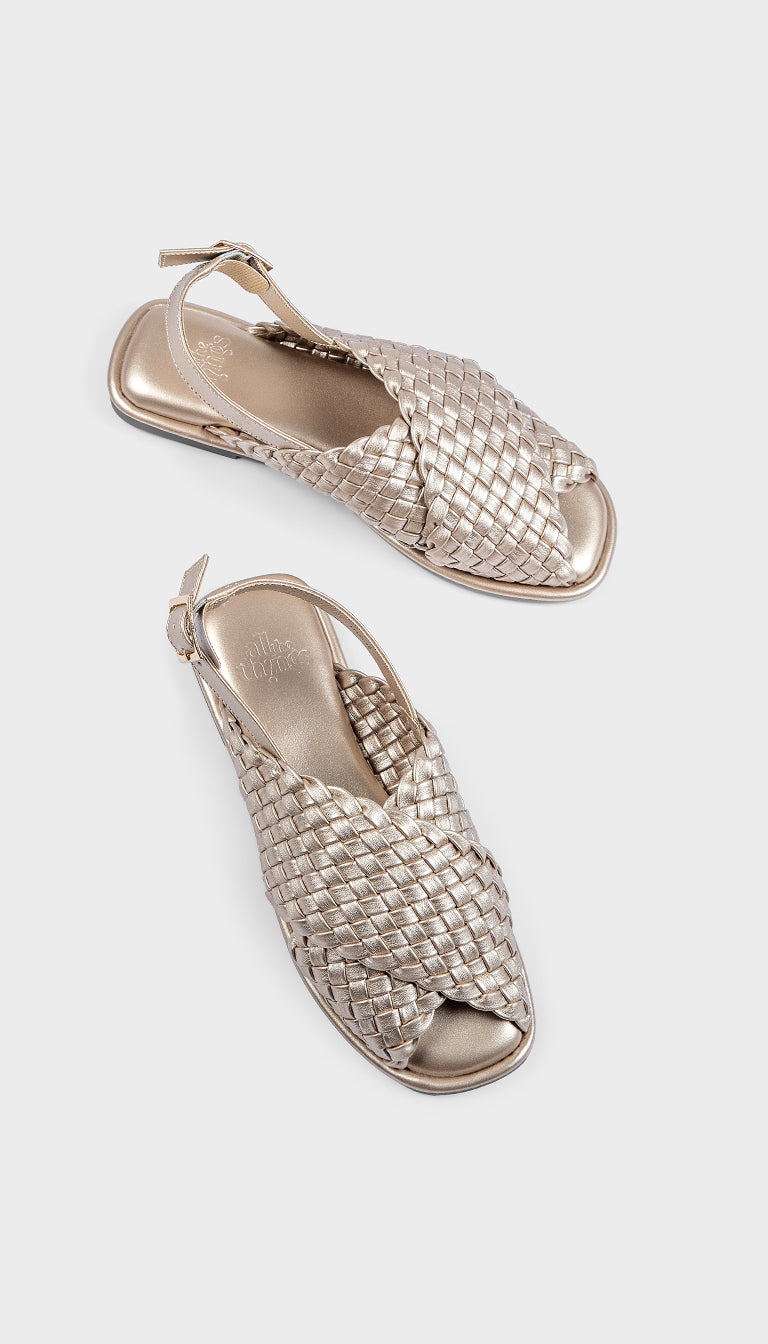 Nira Flat Sandal